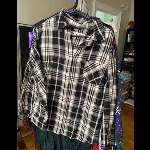 Ava & Viv button down top